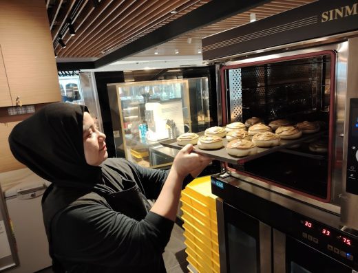 Authentic Bakery @ Pearl Point Shopping Mall