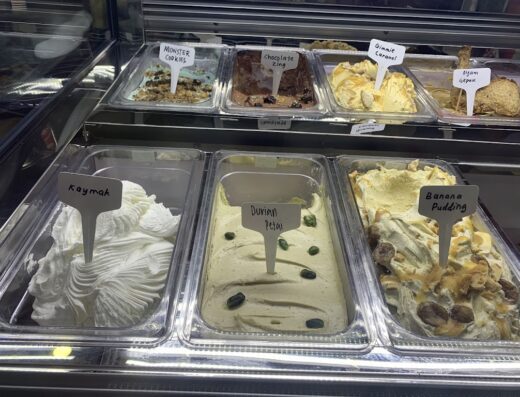 Mokti’s Ice Cream Puncak Alam