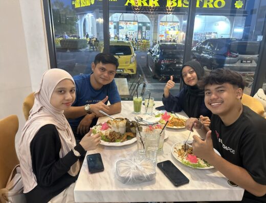 AROI THAI Kitchen (Puncak Alam)