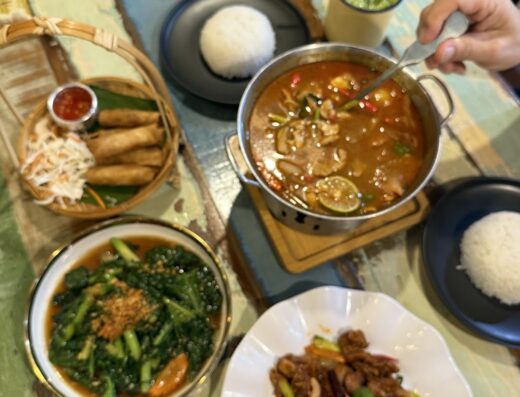 AroiThai – Thai Street Cafe, Damen Mall Subang USJ (MUSLIM FRIENDLY)