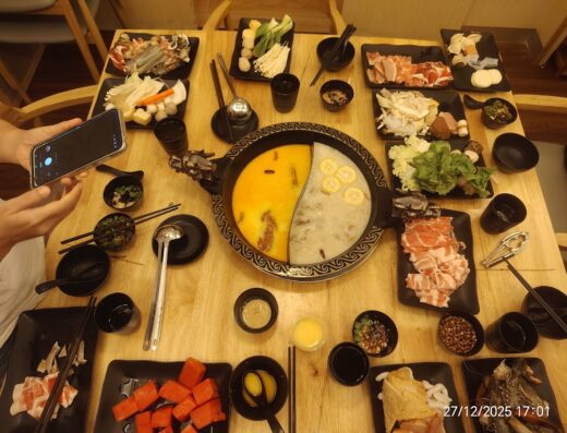 三国火锅店 | Three Kingdoms Hotpot Restaurant