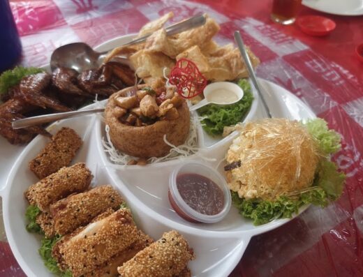 双溪由渔村海鲜饭店