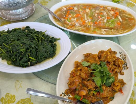 Sungai Kerling Seafood Restaurant | |Restoran Makanan Laut Sungai Kerling 鱼王饭店