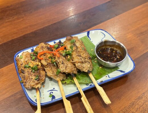 Thai Hou Sek 1 Utama