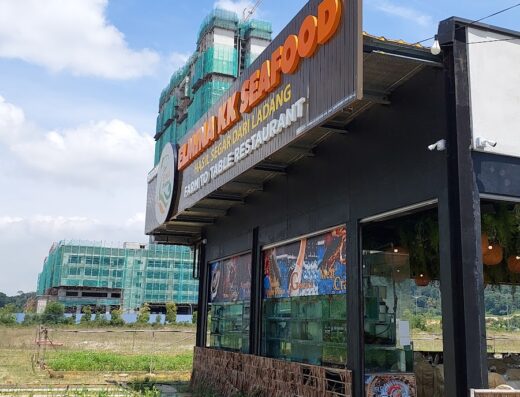 Elmina KK Seafood Restaurant